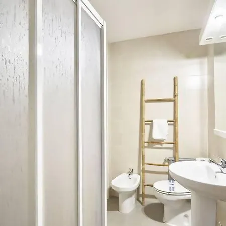 Torre De La Clerecía Centro Apartamento